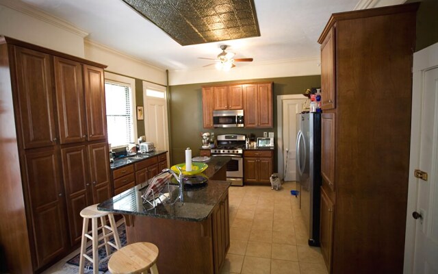Morrill Mansion Bed & Breakfast