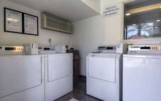 Motel 6 Riverside West - Jurupa Valley