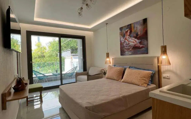 Wide Blue Luxury Suites