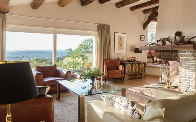 Luxurious Villa with Private Garden in Durbuy