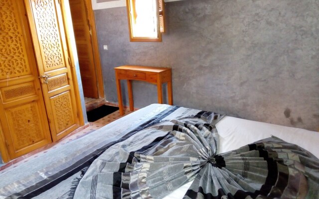 Riad Snan13