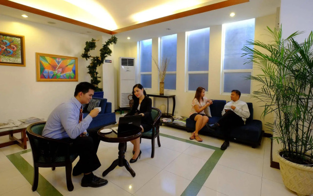 OYO 187 The Maxwell Hotel