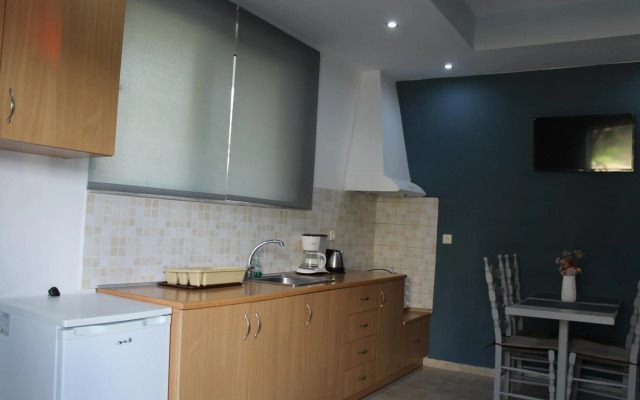 Village Drapanias Apartments