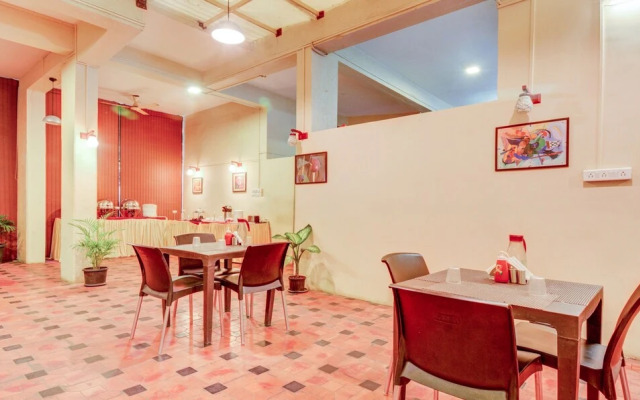 Treebo Iris Suites