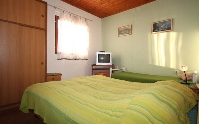 Kira - 20 M From the Beach - A1