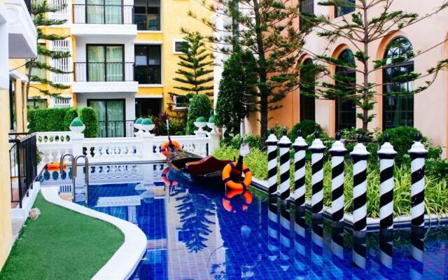 Venetian Signature PoolAccess Resort Jomtian Pattaya