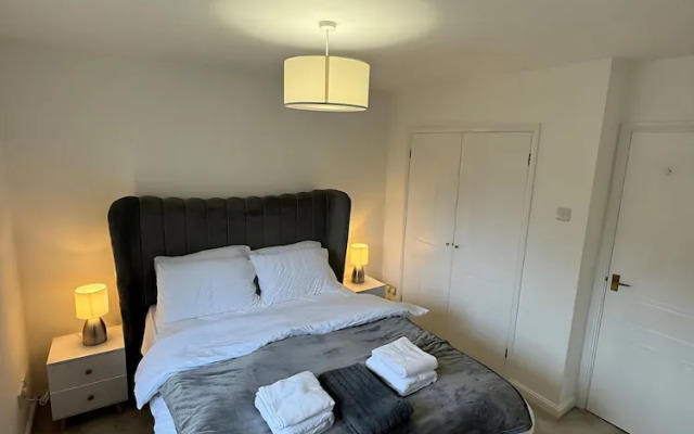 Twickenham Hideaway in London
