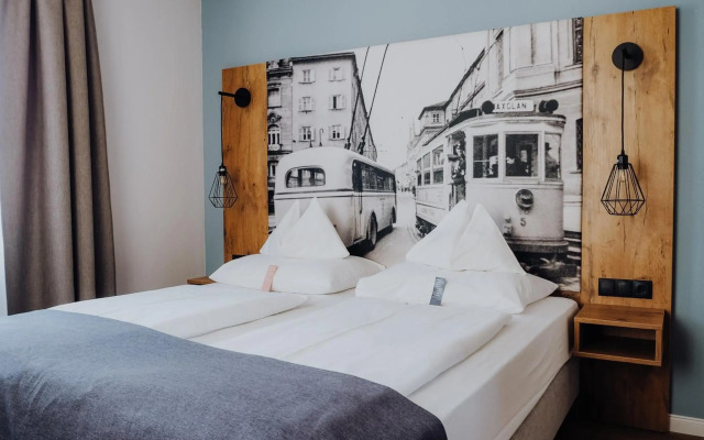 Levy's Rooms & Breakfast