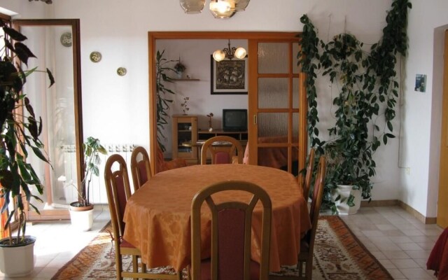 Apartments Mahić