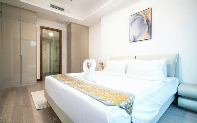 Moonway Luxury Suites At CORE Residence