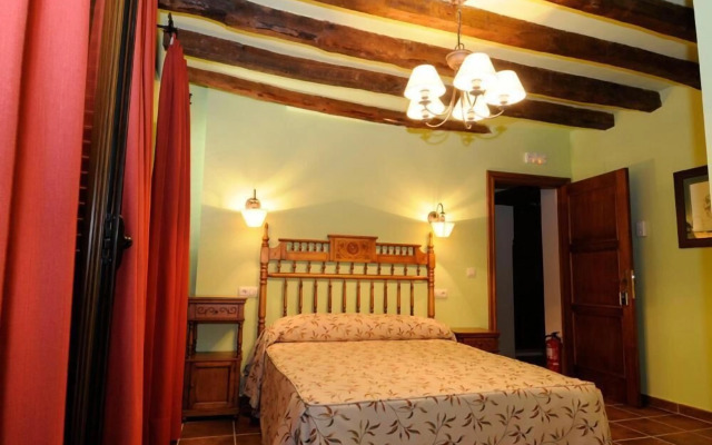 Hotel Rural Las Ollerias