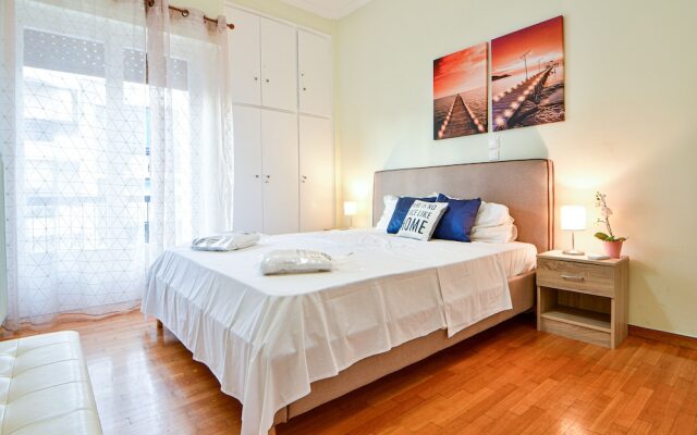 Athenian sunny apartment