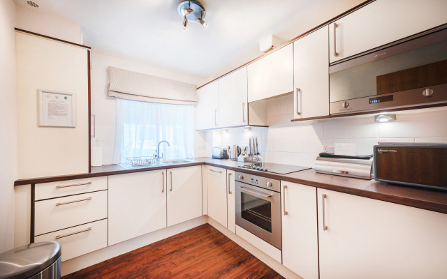 The Knight Residence Apartments by Mansley