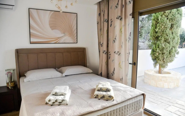 Beach Front Villa Katrin