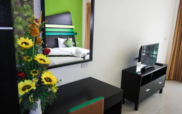 OYO 792 Omsaga Phuket Hotel