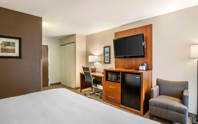 Comfort Inn Petersburg Fort Lee Area