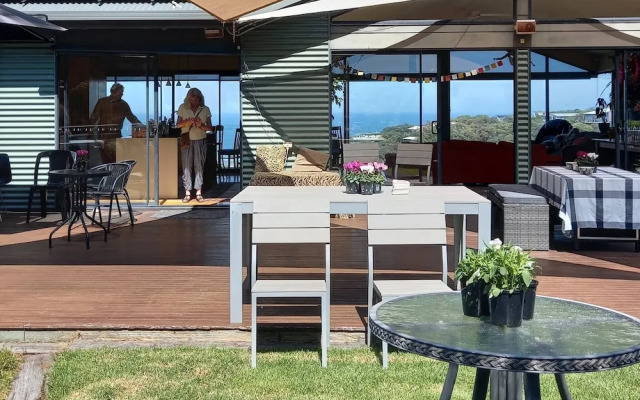 Fairhaven Beach House With Ocean Views and Tranquil Setting