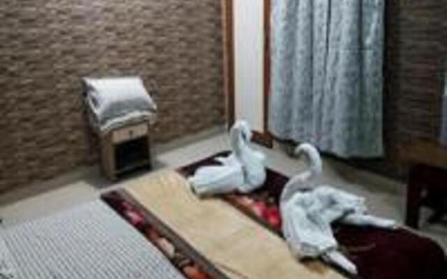 Purohit Lodge B&B By Stayapart