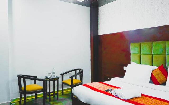 Hotel Cladis - Noida Sector 15 by OYO