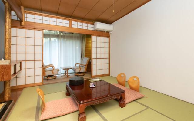 Oyo Ryokan Tsuki No Niwa Bandai Atami Onsen