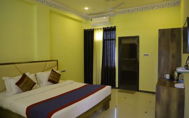 Shiv Ashray Resort