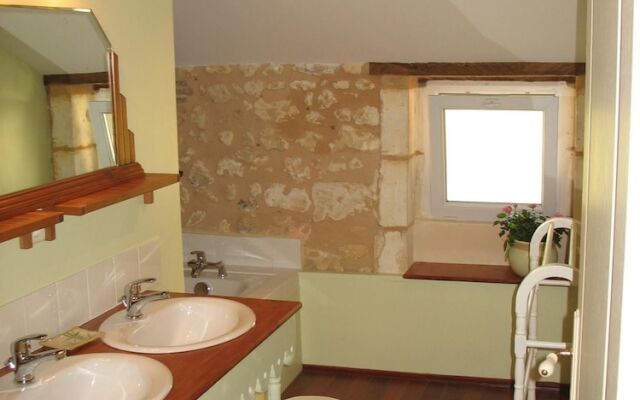 Villa With 6 Bedrooms in Mussidan, With Private Pool, Enclosed Garden