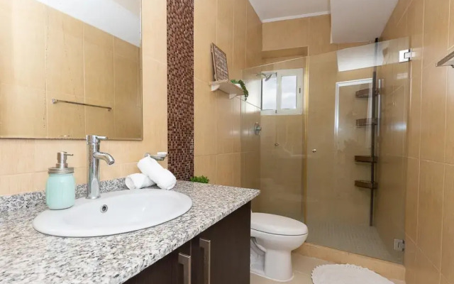 The Farallon Beach Condo by Acomodo