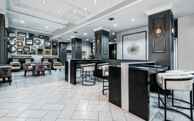 Hotel Indigo Dallas Downtown by IHG