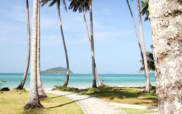 Seavana Beach Resort