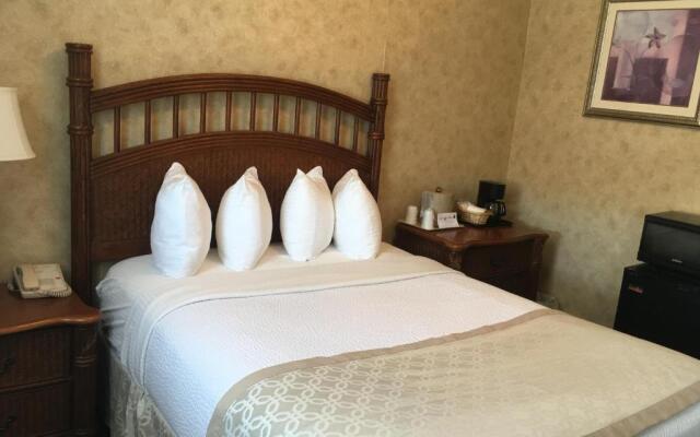 The Island House Hotel