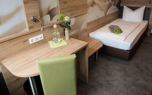 The Outlet Hotel
