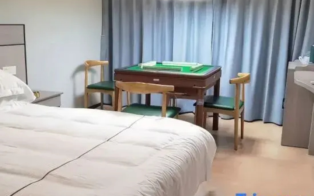 Shimao Hotel (Gushi Road)
