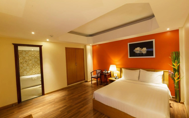 Roseland Corp Hotel