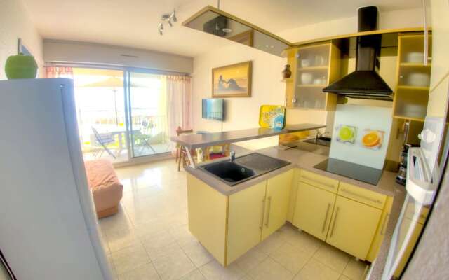 Apartment With 2 Bedrooms in Palavas-les-flots, With Wonderful sea Vie