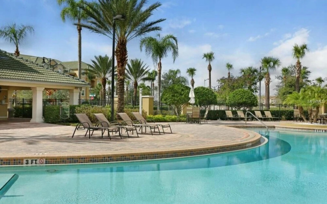 Ravis Retreat Townhouse at Vista Cay Resort