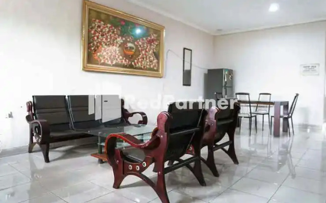 RedDoorz @ Victory Homestay Karawaci