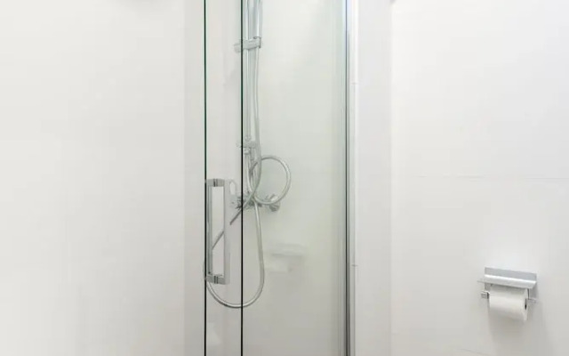 Prime Location, Cozy 2 Bedroom Apartment - Santo Cristo II