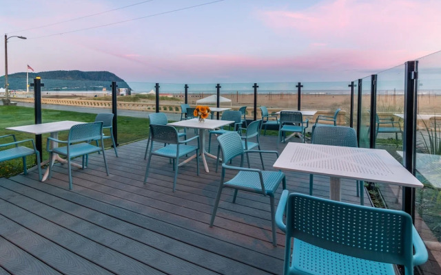 Seashore Inn on the Beach