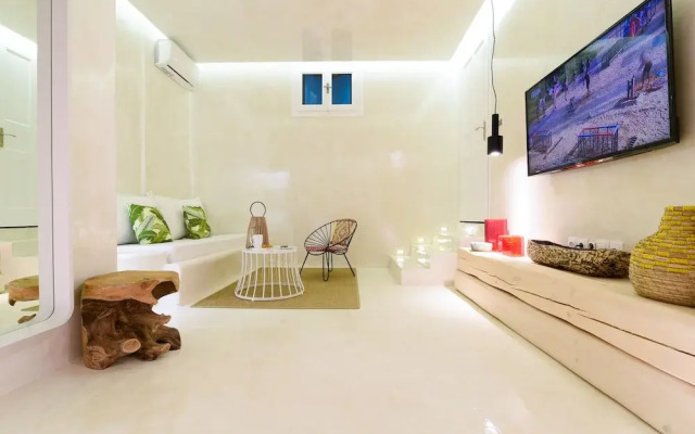 Mykonos 52m² Luxury Apartment Sea side Ornos