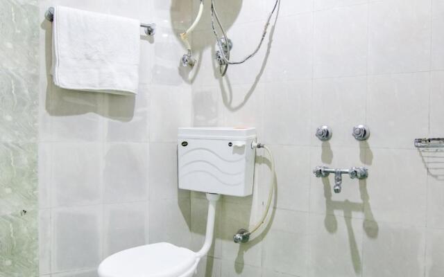 Fabhotel Rosewood Inn I