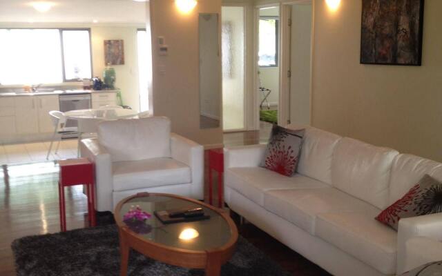 Montville Suites