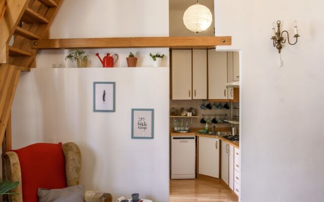 Old Town Folk Apartment