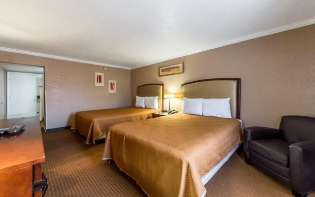 The Inn at Alamo / Riverwalk / Convention Center