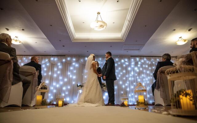 Holiday Inn Newcastle Jesmond by IHG