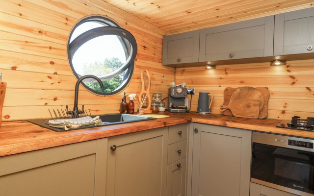 Bugley Pools Hideaway