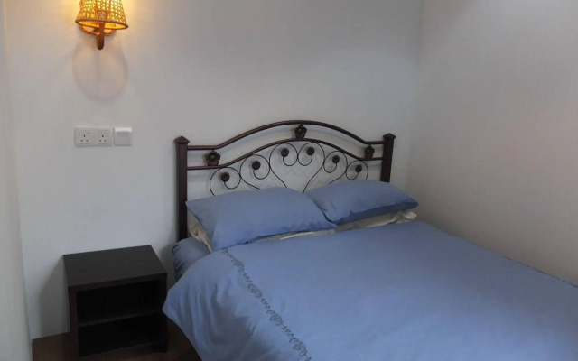 Muntri House - Hostel