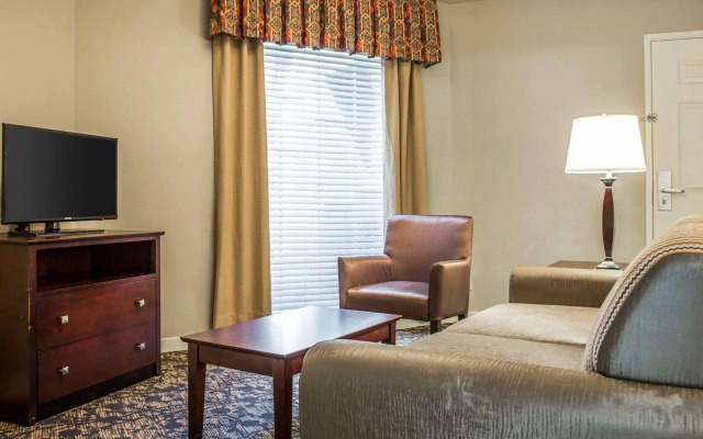 Quality Suites Atlanta Buckhead Village North