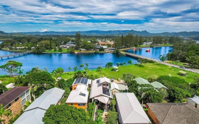 Byron Bay Accom 8 South Beach Lane Riverhouse