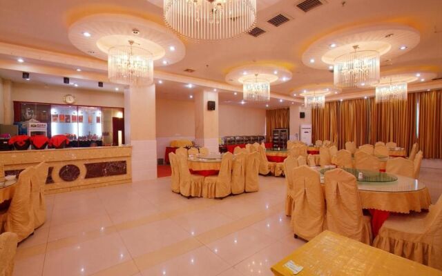 Zhangjiajie Wind and Cloud Holiday Hotel