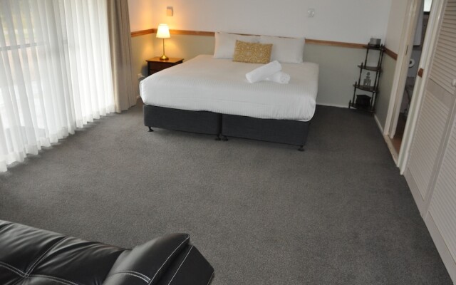 Woolshed Hill Estate